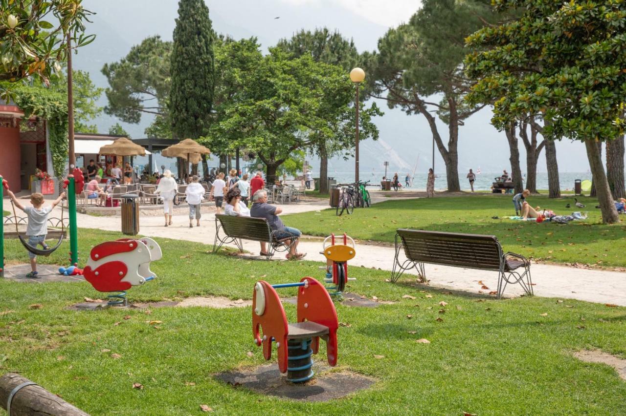 Appartamento Silvy Riva del Garda Exterior photo